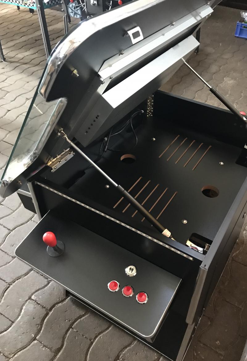 Arcade Gamer Table